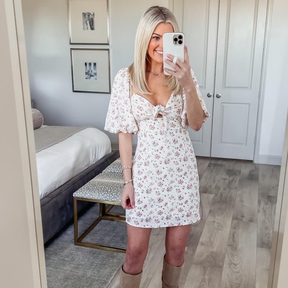 Pink Lily Dresses & Skirts - NWOT Pink Lily Dress